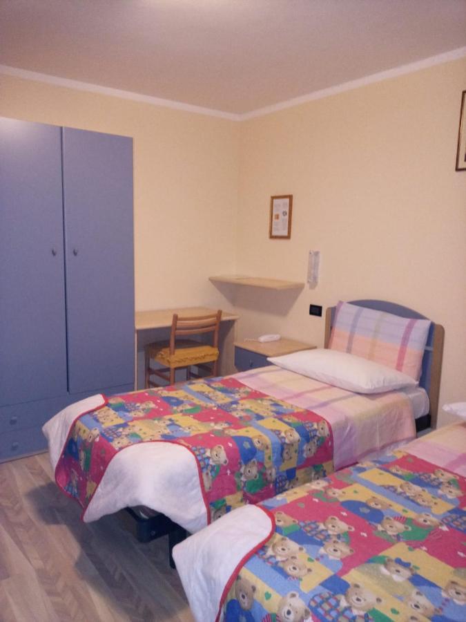 Hotel Genzianella Presenaio Exterior foto